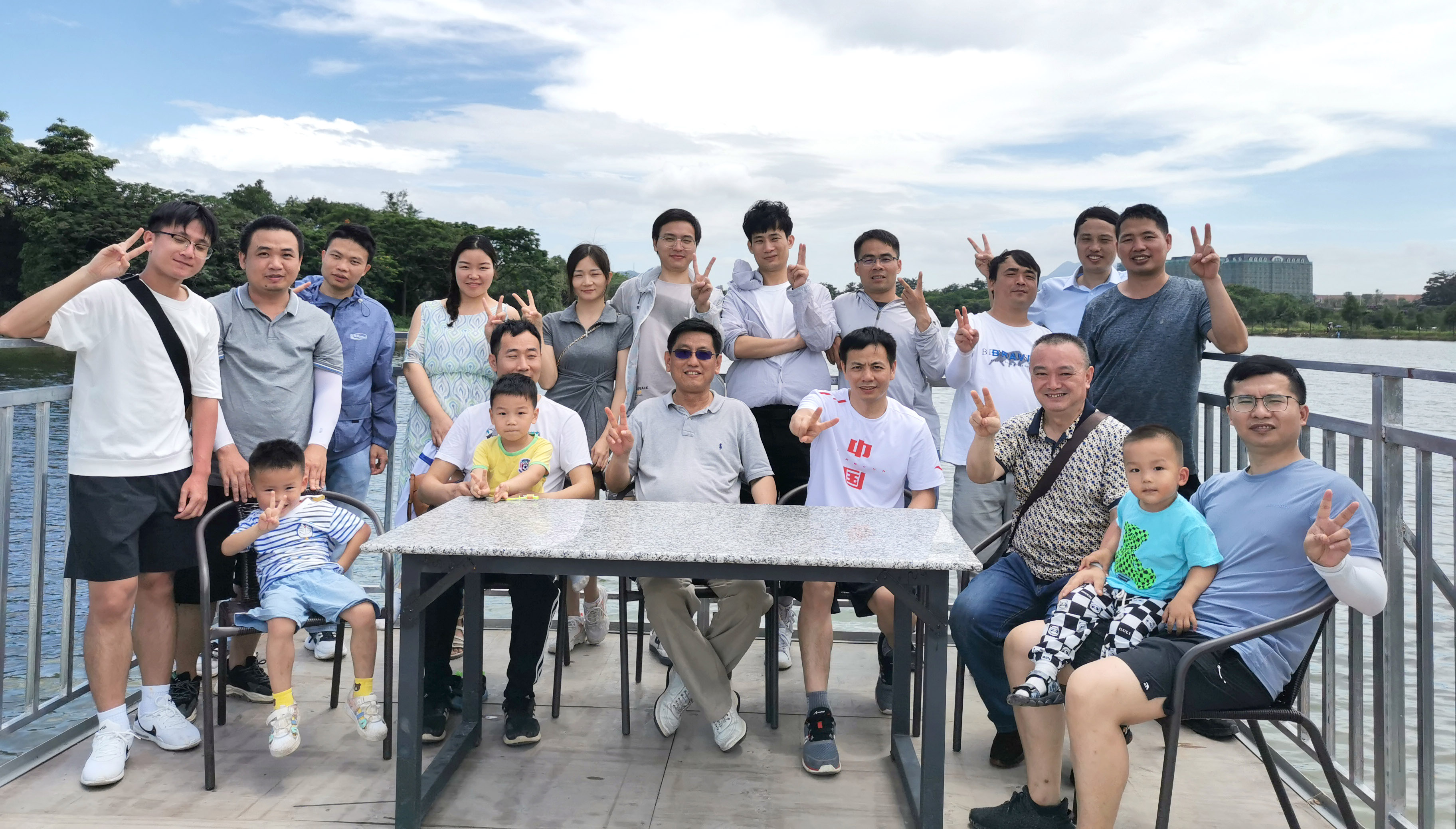 2022年5月钓趣横生·欢乐无限——lewin乐玩科技组织员工垂钓团建活动     2022年5月29日
